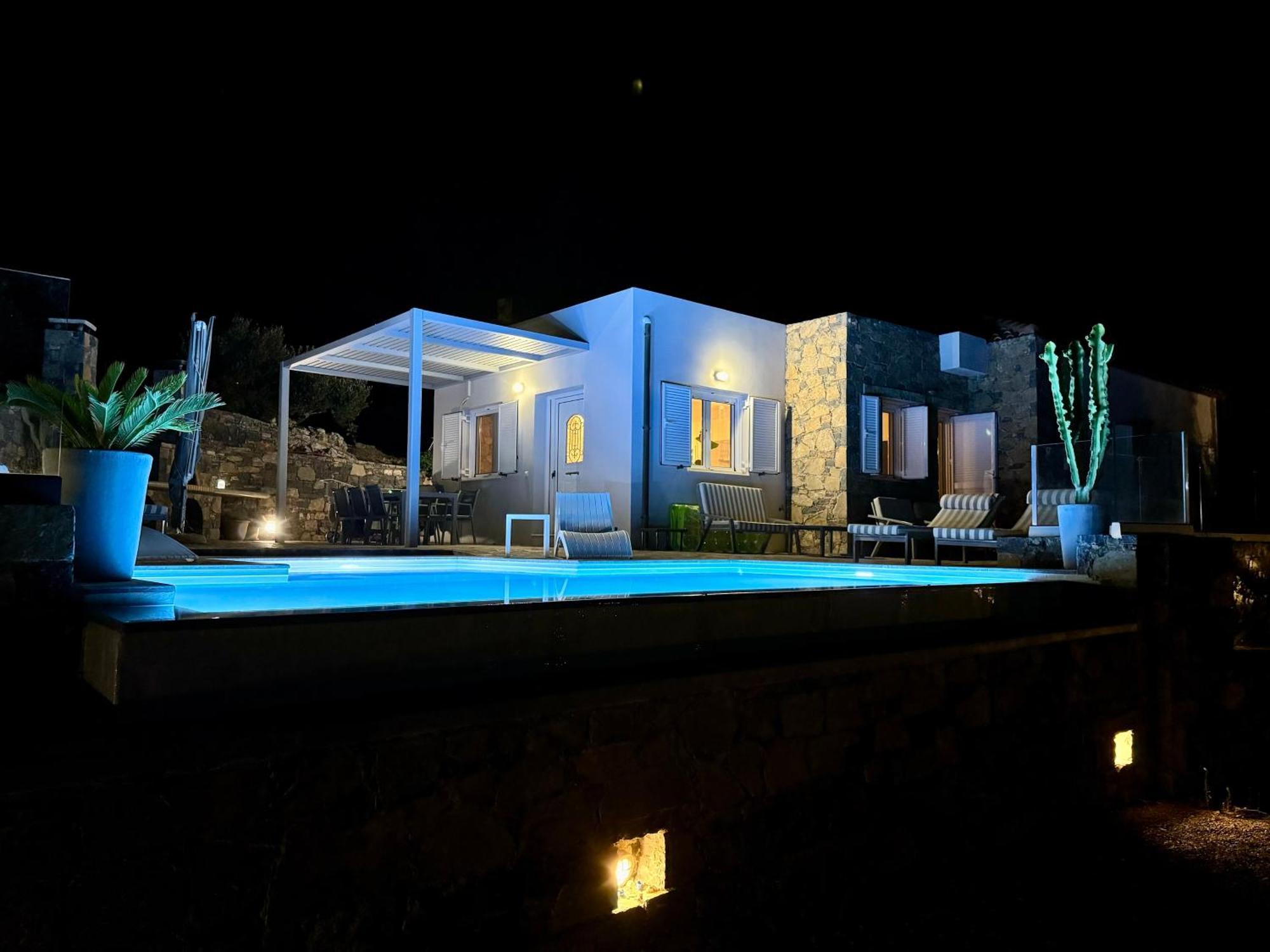 Crete Garden Guesthouse Agios Nikolaos  Exterior photo